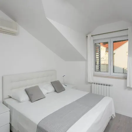 Апартаменты Dubrovnik - Three Bedroom - Penthouse With Hot Tub