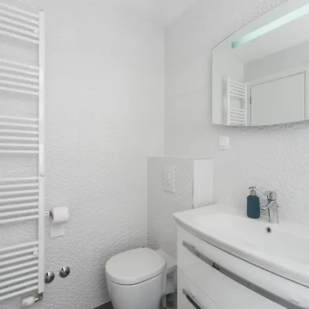 Dubrovnik - Three Bedroom - Penthouse With Hot Tub * 챠브타트